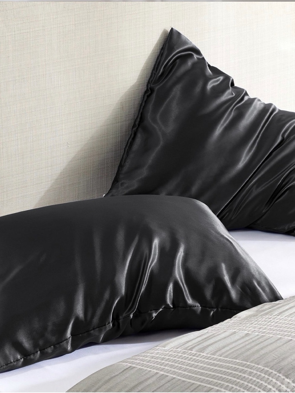 Bedsure GentleSoft Tech Black Satin 4 King size Pillowcases - Luxe Sleep Pillow